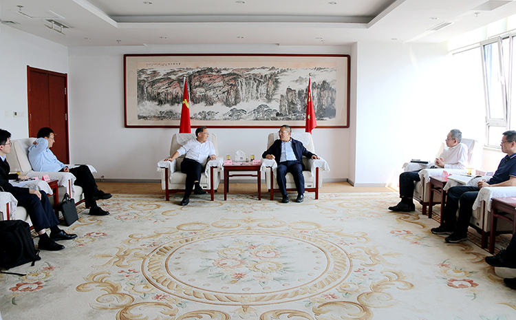 基金公司1012.jpg 基金公司1012.jpg