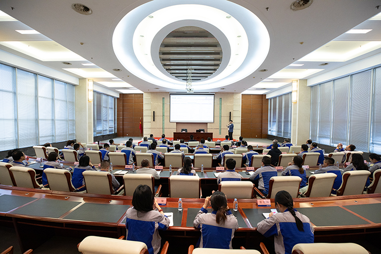 2亚星1021.jpg 2亚星1021.jpg